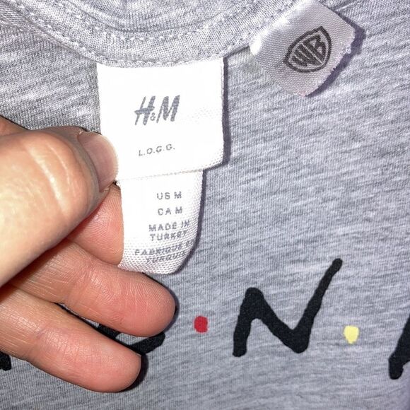 H&M Friends Shirt Woman’s Size M - Picture 4 of 6